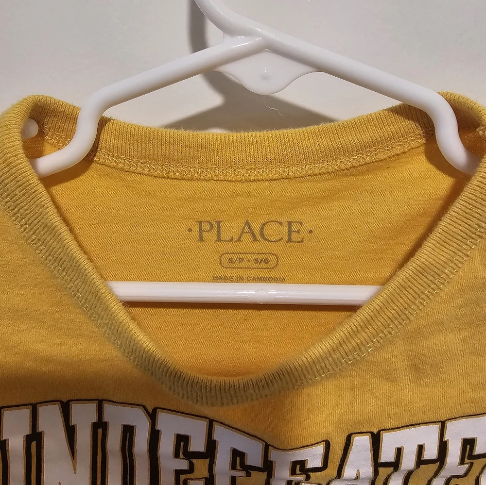 S 5/6 The Children's Place Superbowl Football‎ Long Sleeved Undefeated Champions